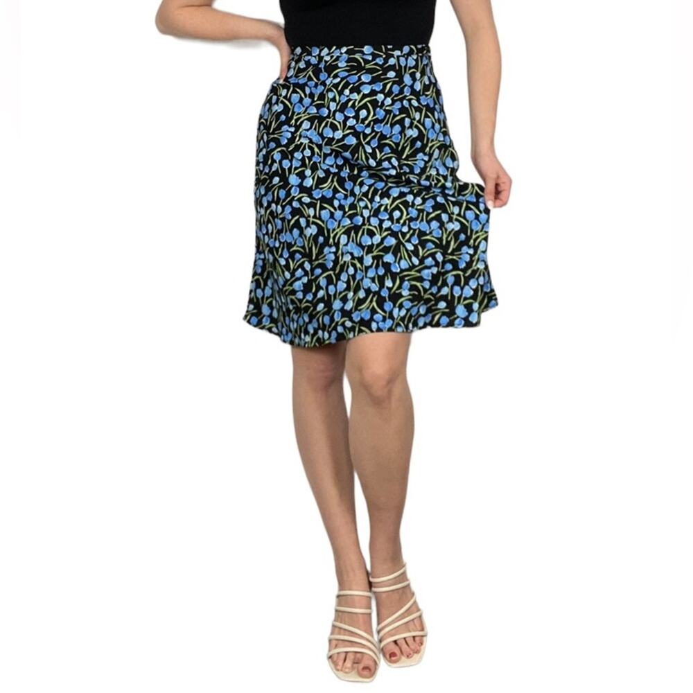 Vintage 90s Size 6 Black & Blue Floating Floral Tulip Print Knee Length Skirt